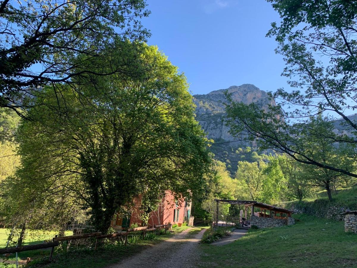 Mymoustiers Villa Exteriör bild