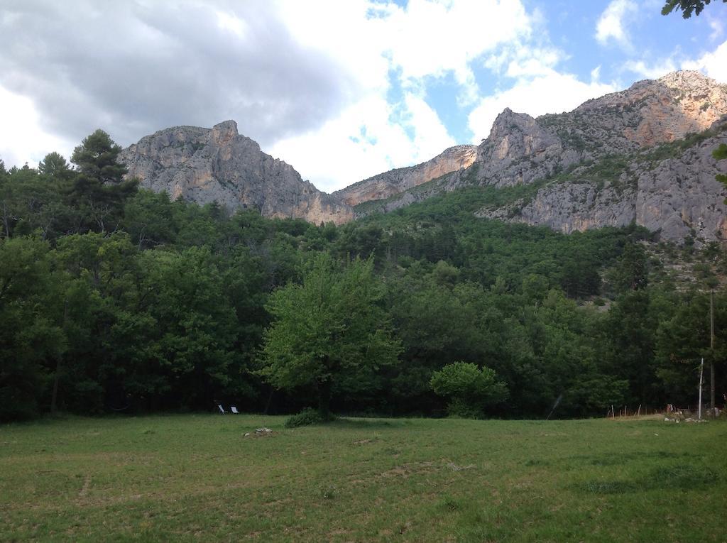 Mymoustiers Villa Rum bild