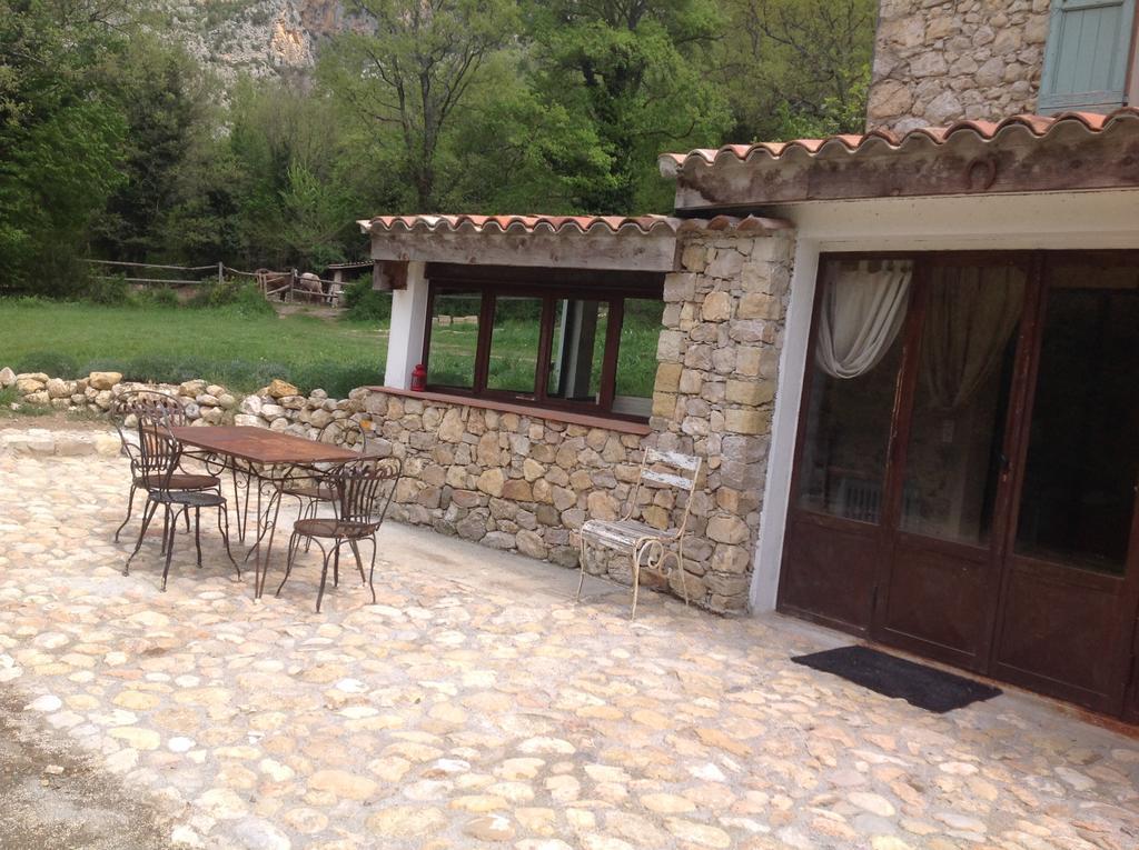 Mymoustiers Villa Rum bild