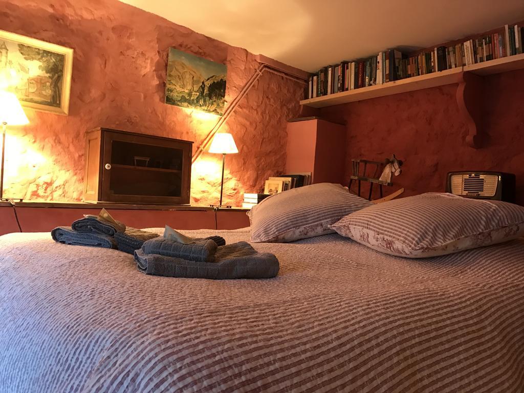 Mymoustiers Villa Exteriör bild