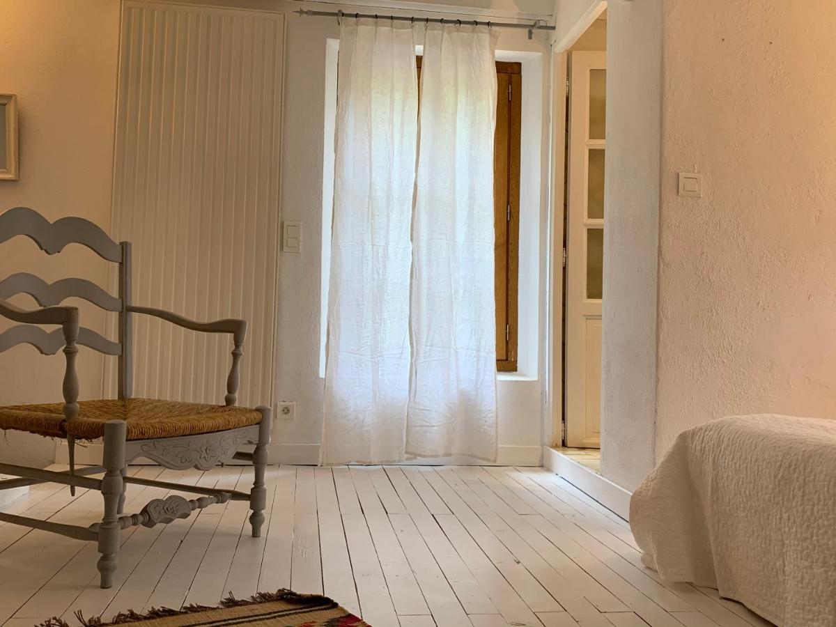Mymoustiers Villa Exteriör bild